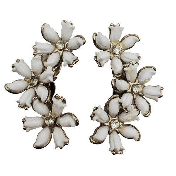 White Flower Clip Earrings Ear Climbers Rhinestones Lucite Petal 60s Mid Century - Picture 1 of 7